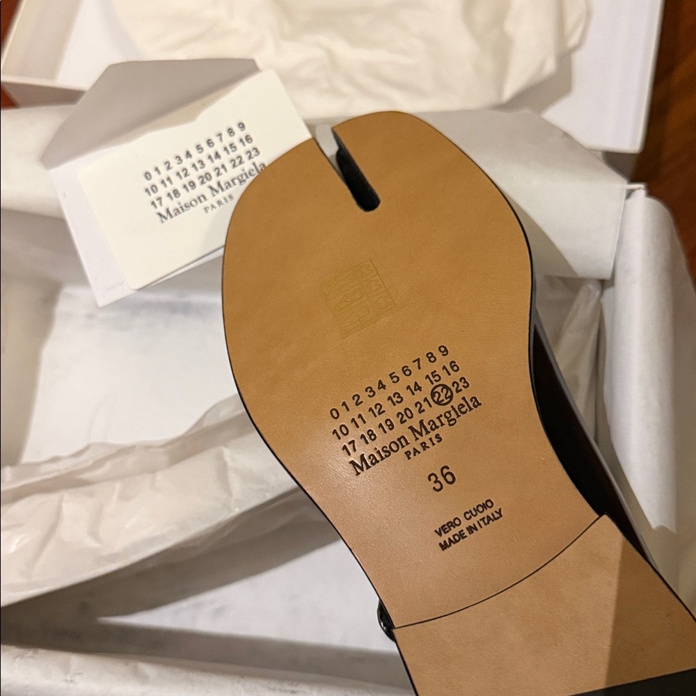 NEW Maison Margiela Mary Jane Tabi Leather Flats Silver Black Size 36 NIB - Picture 15 of 16